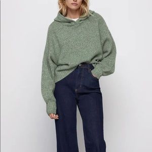 Brand NEW w Tags, Never been worn Zara sweater